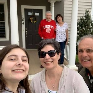 Meet your Posher, April